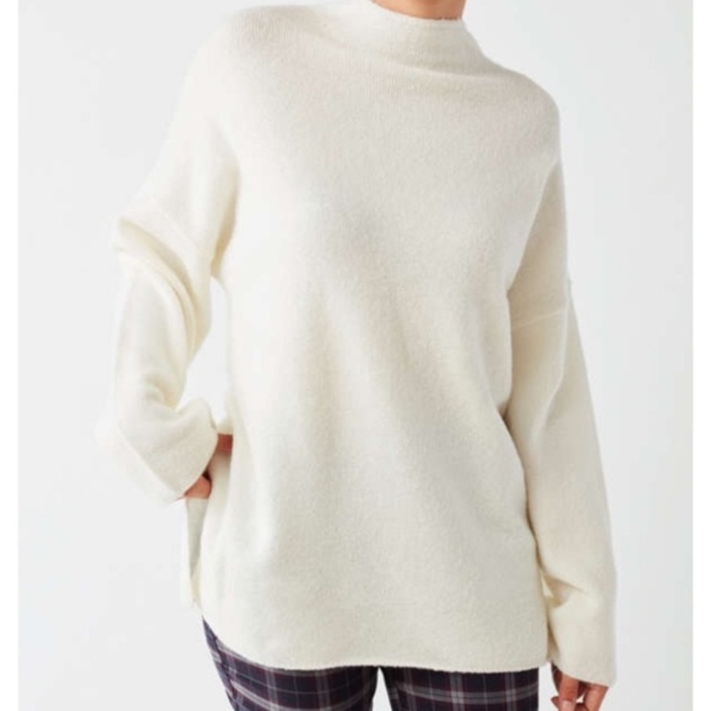 Urban outfitters white fuzzy sweater